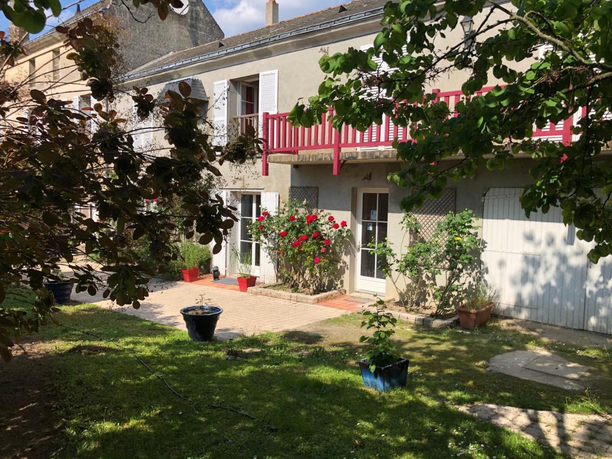Le Chai De La Rose Spa Et Seances Bien Etre Doue-la-Fontaine Exterior photo